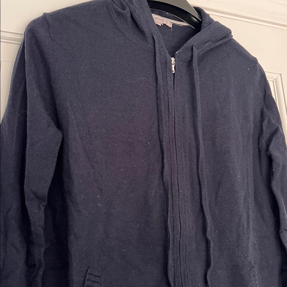 Women’s Gap Full Zip Sweater - NEW WITH TAGS - Picture 2 of 4